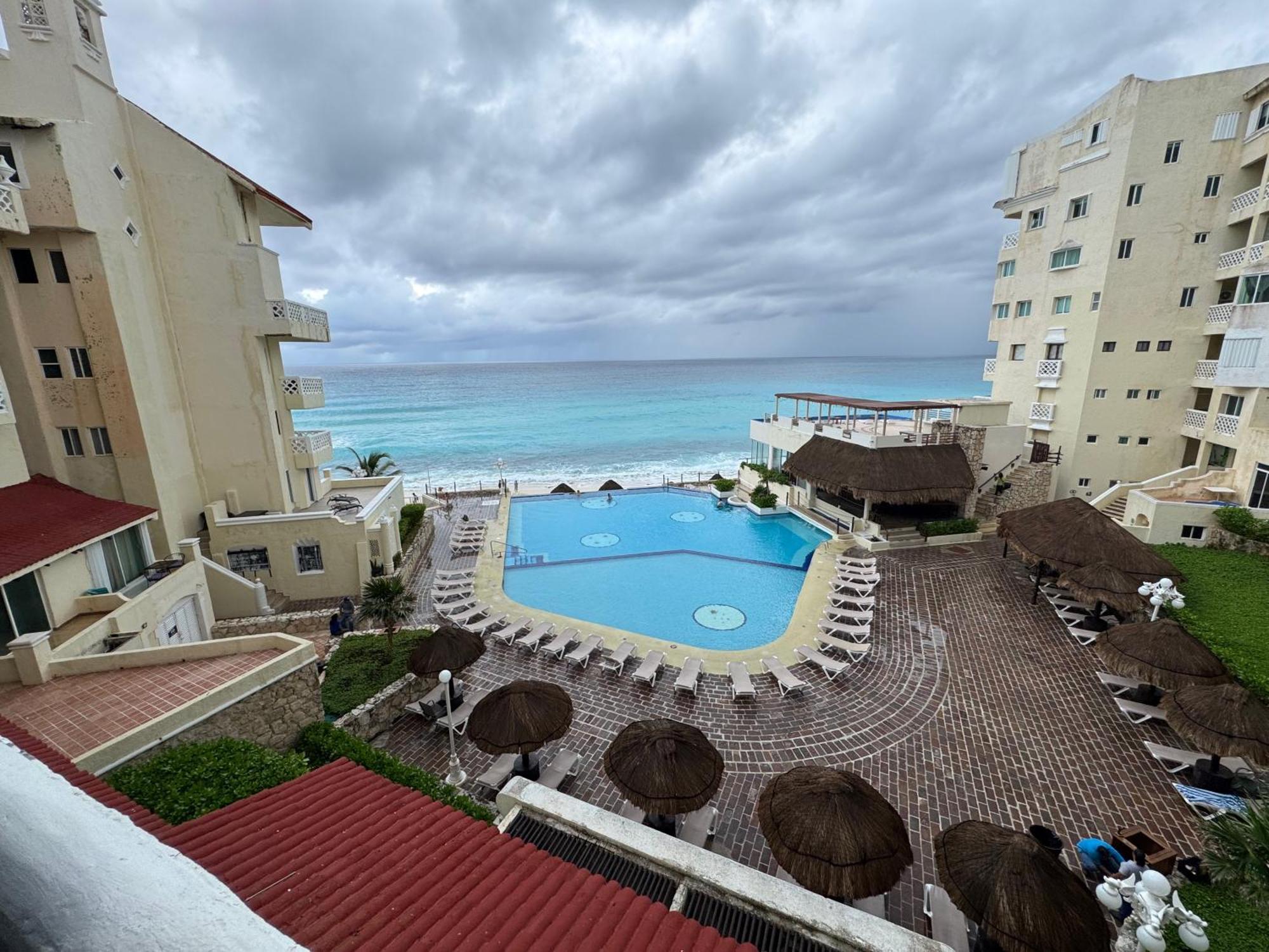 Cancun Plaza Sea View Экстерьер фото
